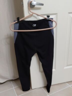 Calvin Klein Black Performance Stretch 3/4 Leggings